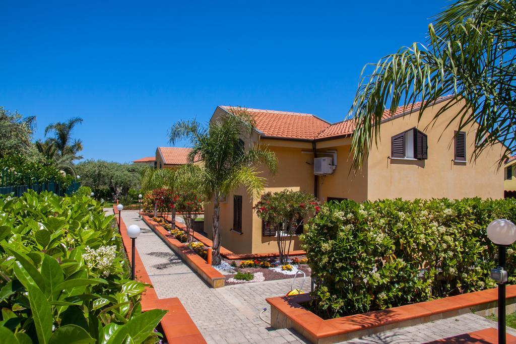 Baia Degli Ulivi Apartments Cefalu Exterior photo